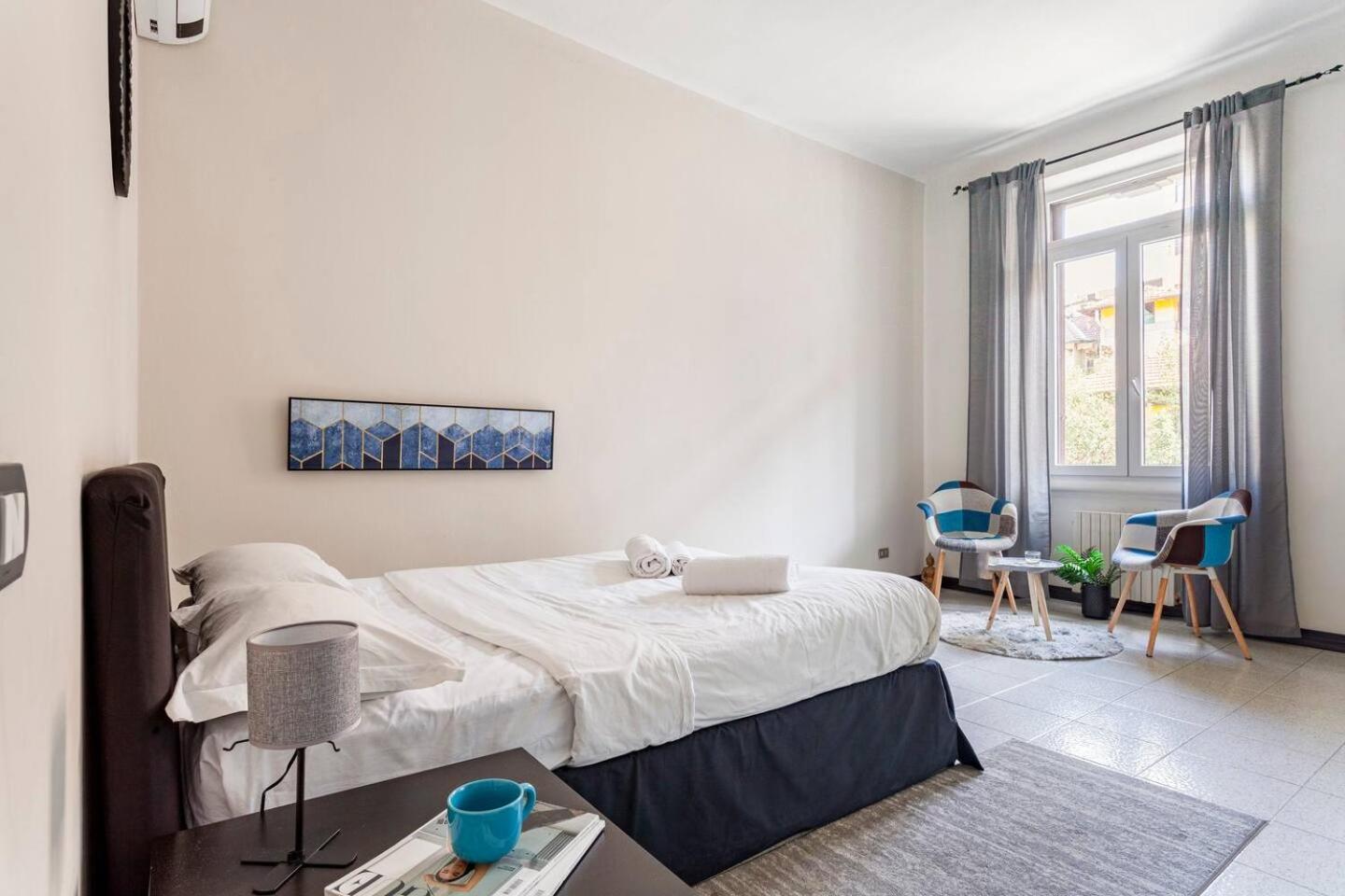 *New Apartment In The Center Милано Екстериор снимка
