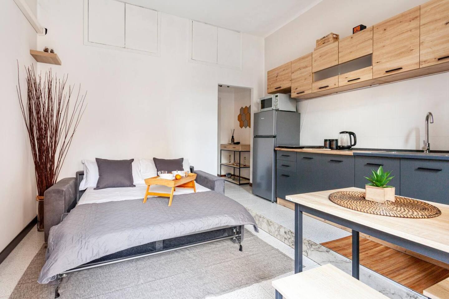 *New Apartment In The Center Милано Екстериор снимка
